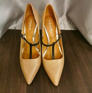 Fulton pumps by Coach